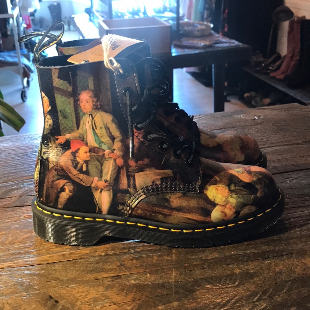 Limited edition Dr. Martens Hogarth art print boot size UK 7 W 9 M 8